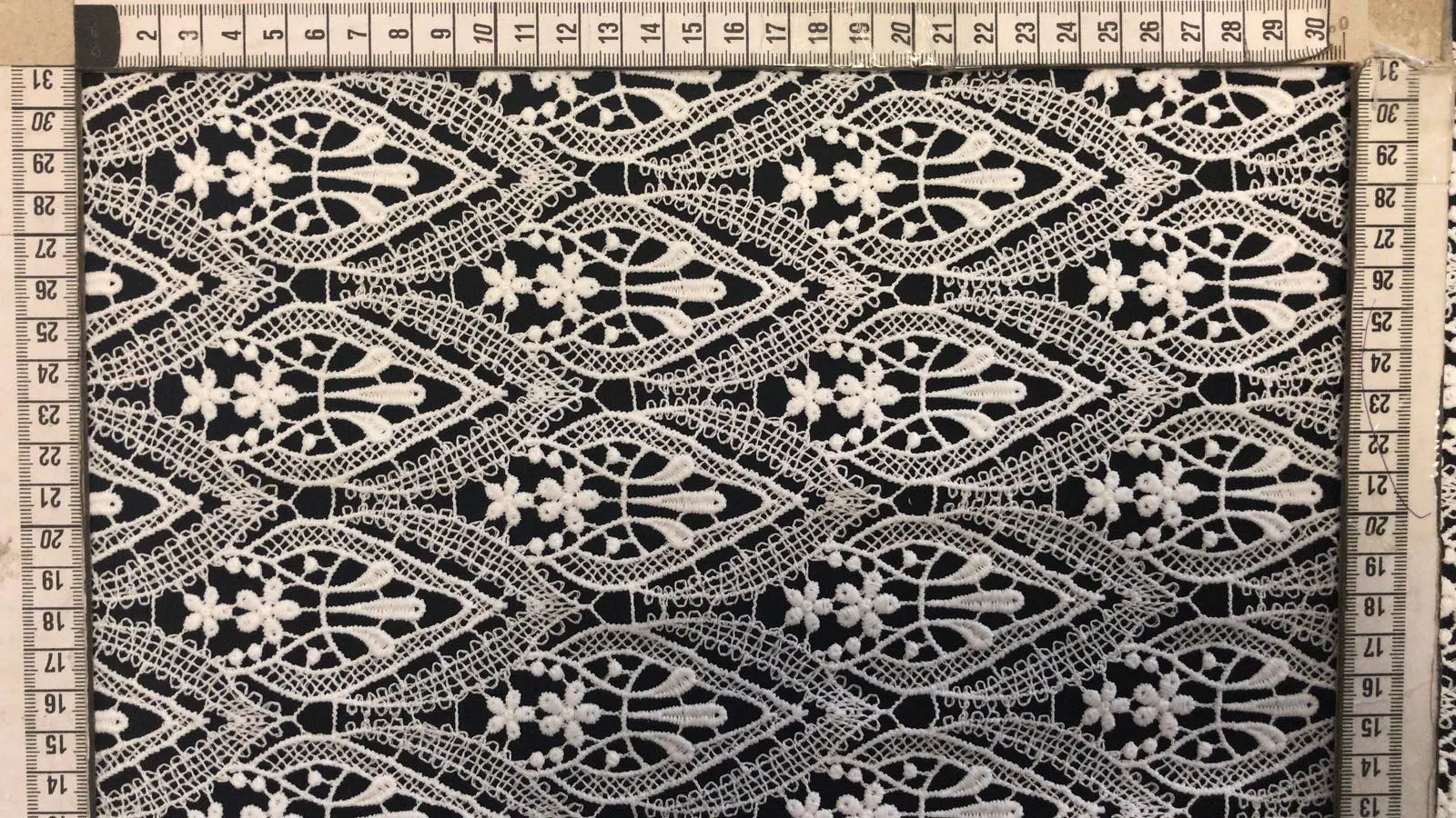 8157 Brode · Yerli · Lez · Güpür · Polyester · Ham · 120 Cm