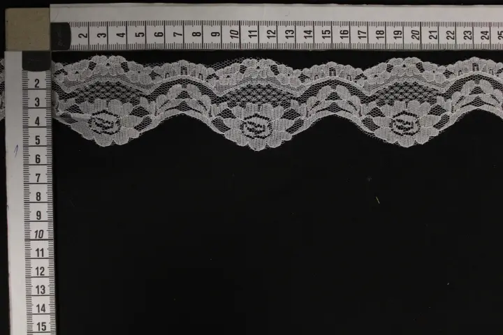 White Nylon Tape Lace · 4,5 cm