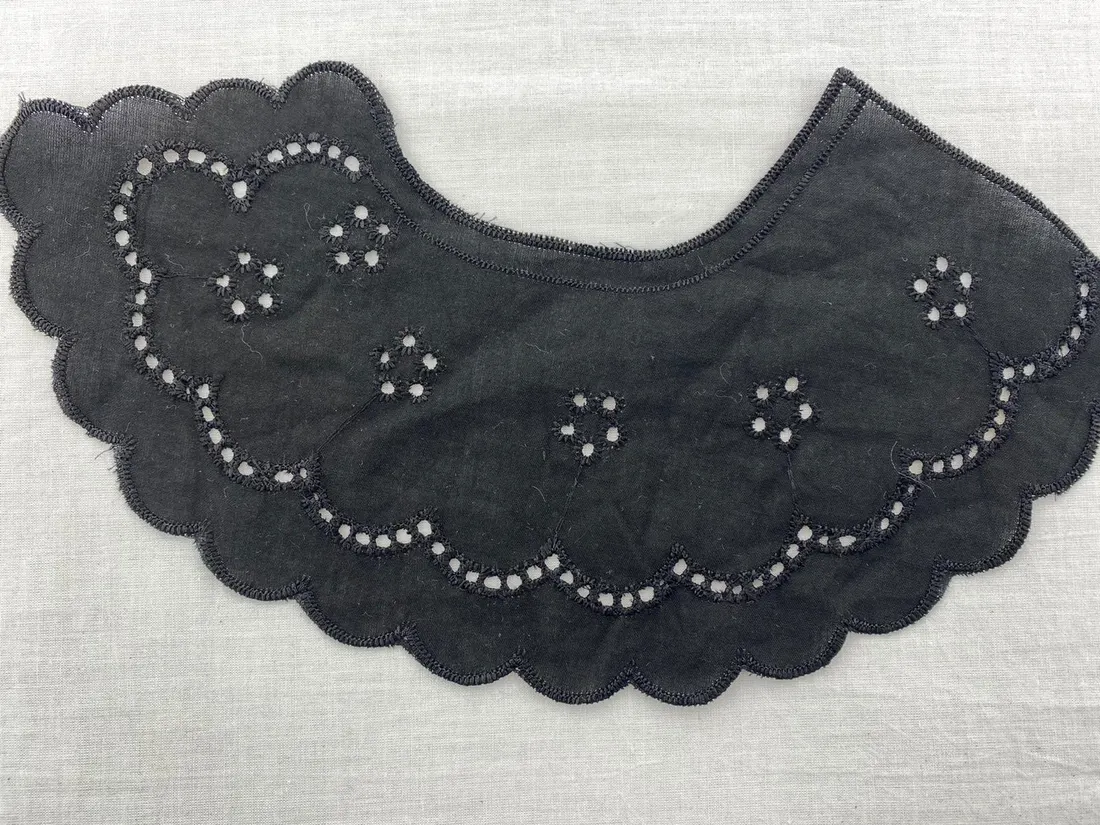 Siyah Mat Polyester Yerli Yaka Vual