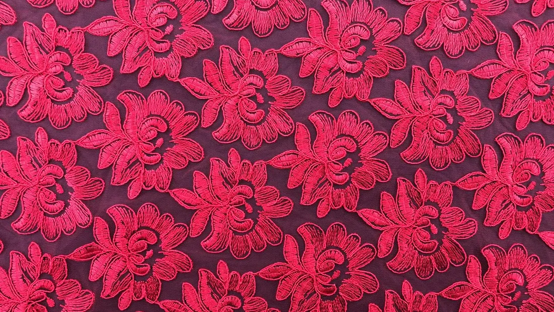 Kırmızı Kordlu Polyester Yerli Brode Tül