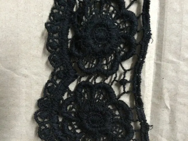 Siyah Pamuk Yerli Brode · 6 cm