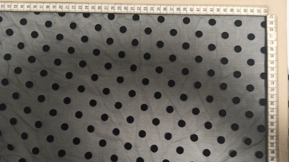 11153 Tül Üzeri · Yerli · Lez · Polyester · Flok Basklı · Siyah