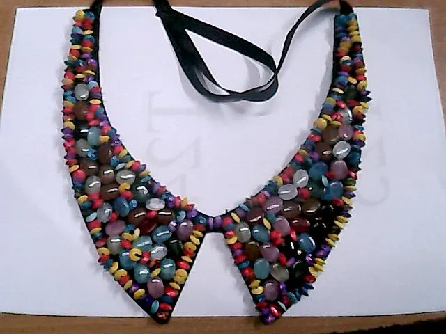 Renkli Polyester İthal Yaka