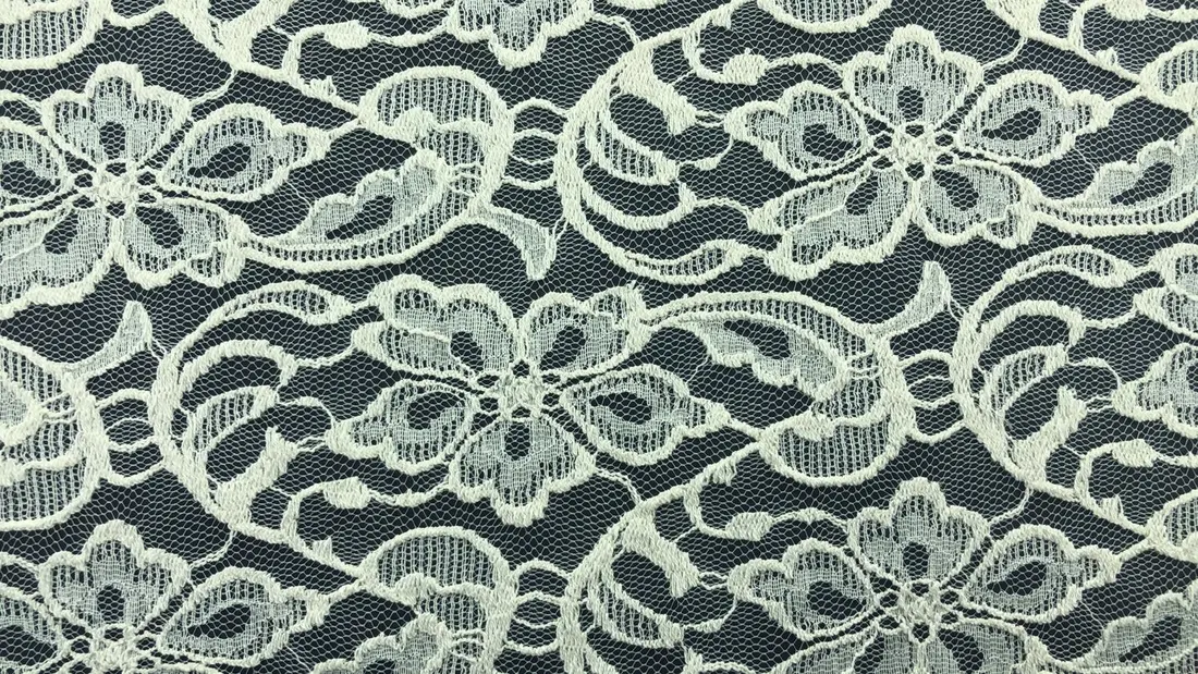 5896 Dantel · Lez · Polyester · Kabartmalı · Ham
