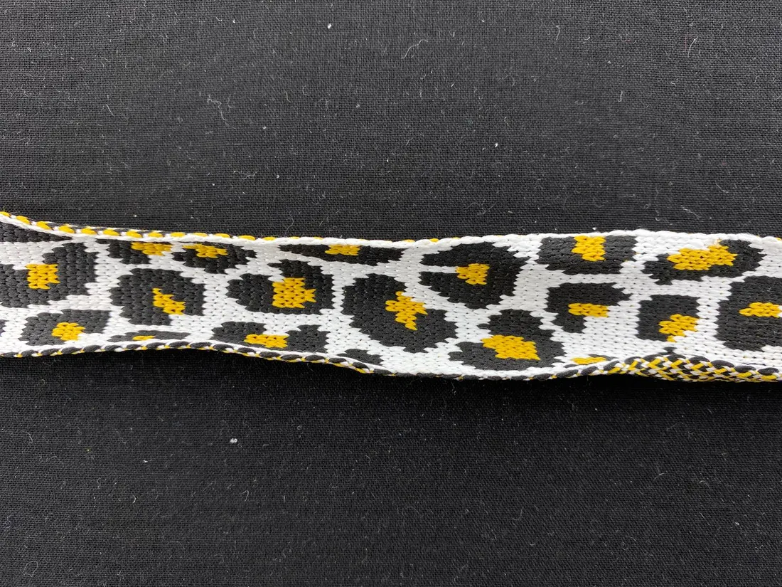 Beyaz-Siyah Polyester Yerli Bant Şerit · 3 cm