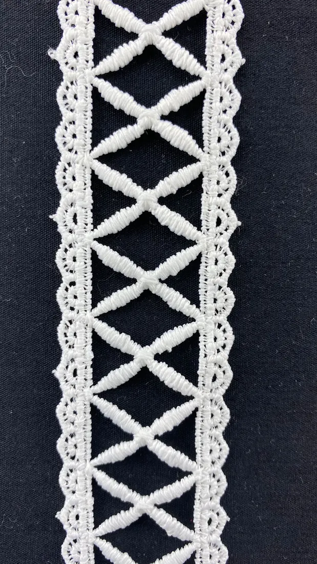 Ham Mat Polyester Yerli Güpür Brode Bant · 3 cm